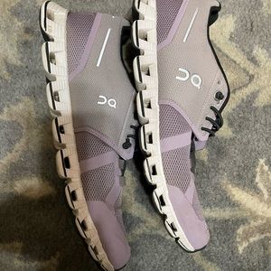 On Running athletic running shoes